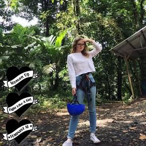 Meet your Posher, Emily